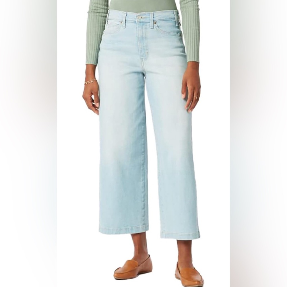 Levi Strauss & Co. Gold Women’s Heritage Wide Leg Jeans